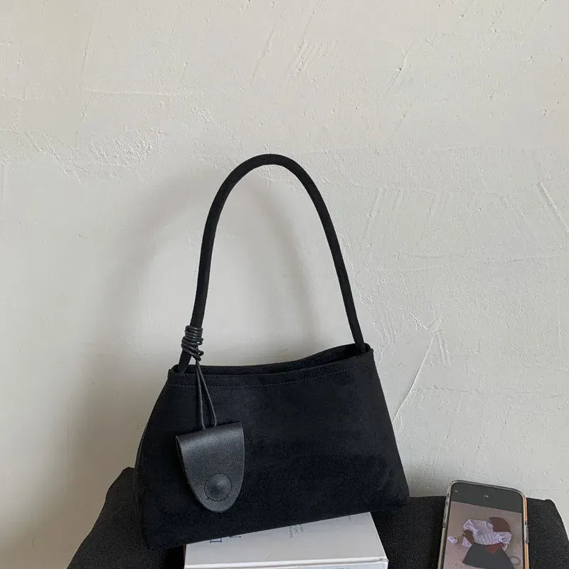 KissICON black Mother-daughter Set – Suede Purse Instagram