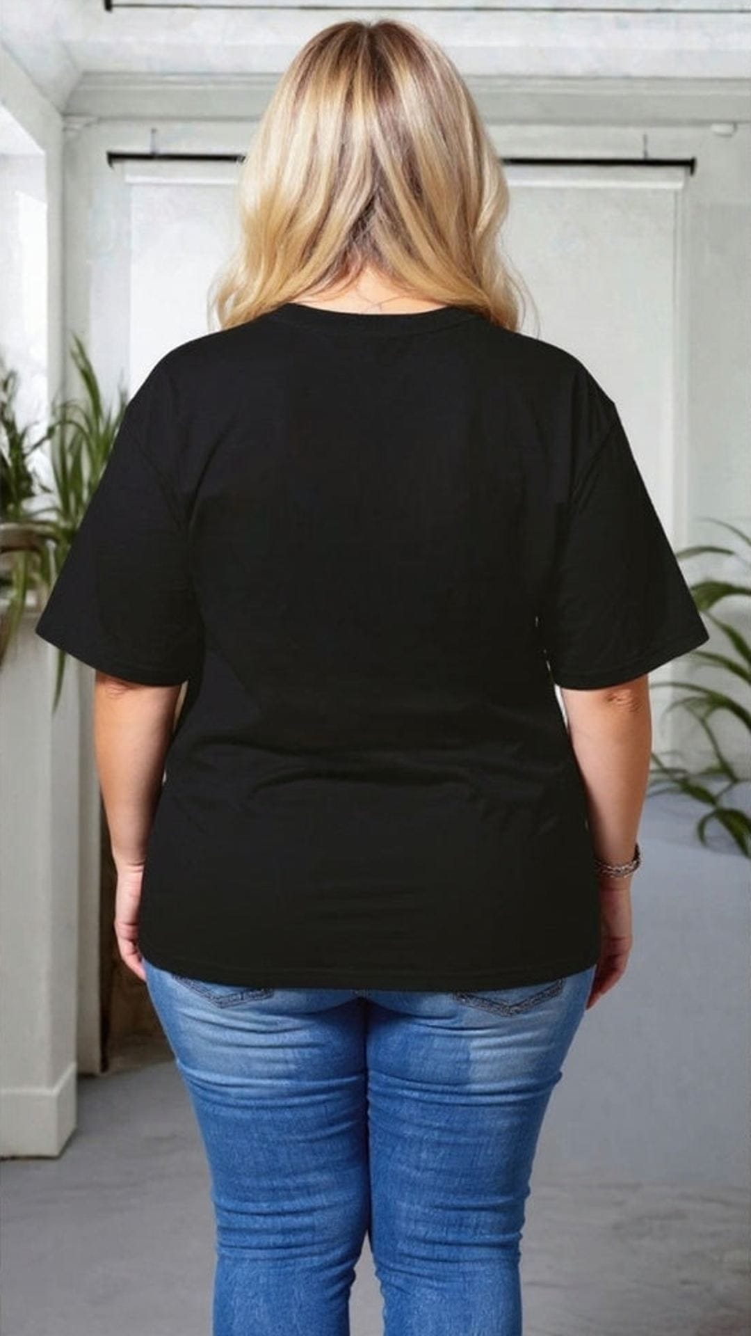 KissICON Black Oversized Heart Print T-Shirt – Casual Plus Size Top