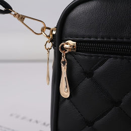 jkthpu-45 Black Textured Diamond Embroidered Messenger Bag Chic  Spacious