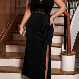 jkthpu-45 Black / UK 16 Plus Size - Plus Size - Plus Size - Elegant Plus Size Black Lace-Trimmed V-Neck Maxi Dress with Ruffle Hem and Side Slit - Sleeveless, Flowing Design for Women, Perfect for Spring/Summer Events, Formal Evening Wear | Ruffle Hem Dress | Lace Trim Detail, P
