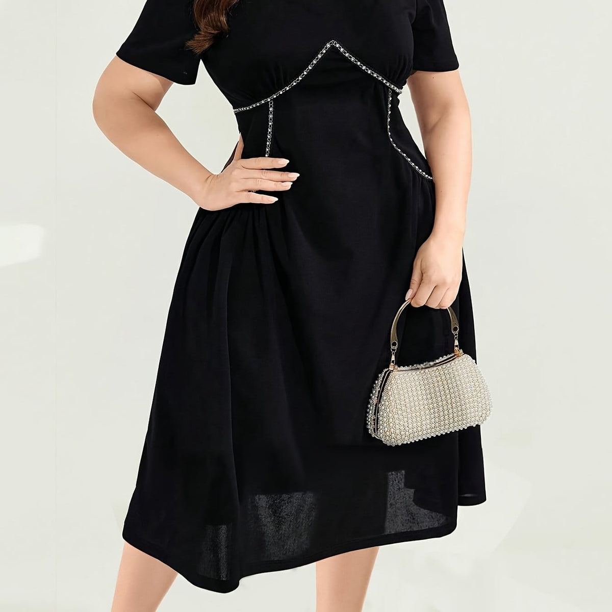 jkthpu-45 Black / UK 18 Elegant Black Midi Dress with Square Neckline and Short Sleeves - Casual Loose Fit, Chain Detail, Perfect for Weekend Attire, Casual Attire|Casual Style|Chain Accent