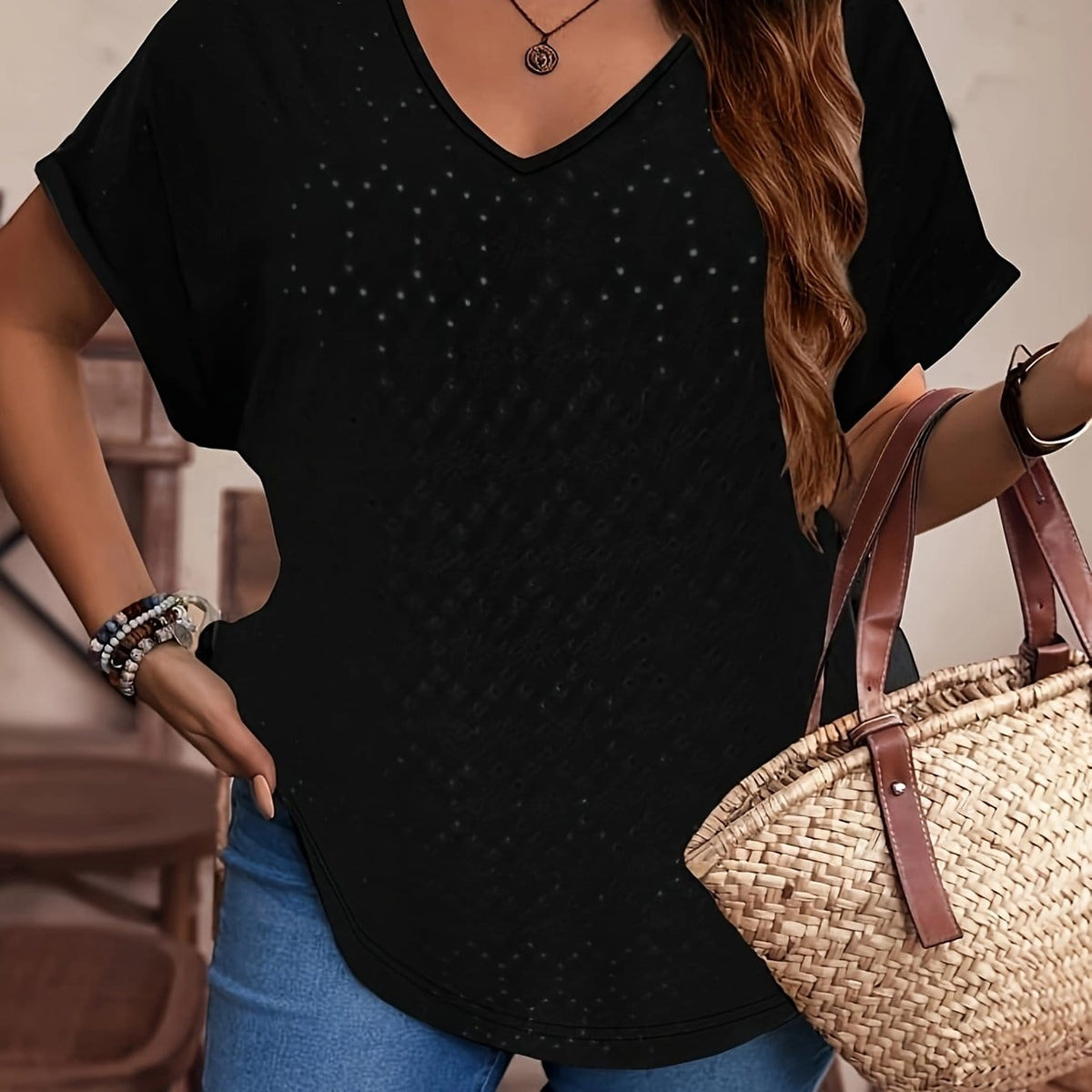 KissICON Black / UK 18 Ladies Plus Size V-Neck Batwing Sleeve T-Shirt, Hollow Out Floral Pattern, for Women