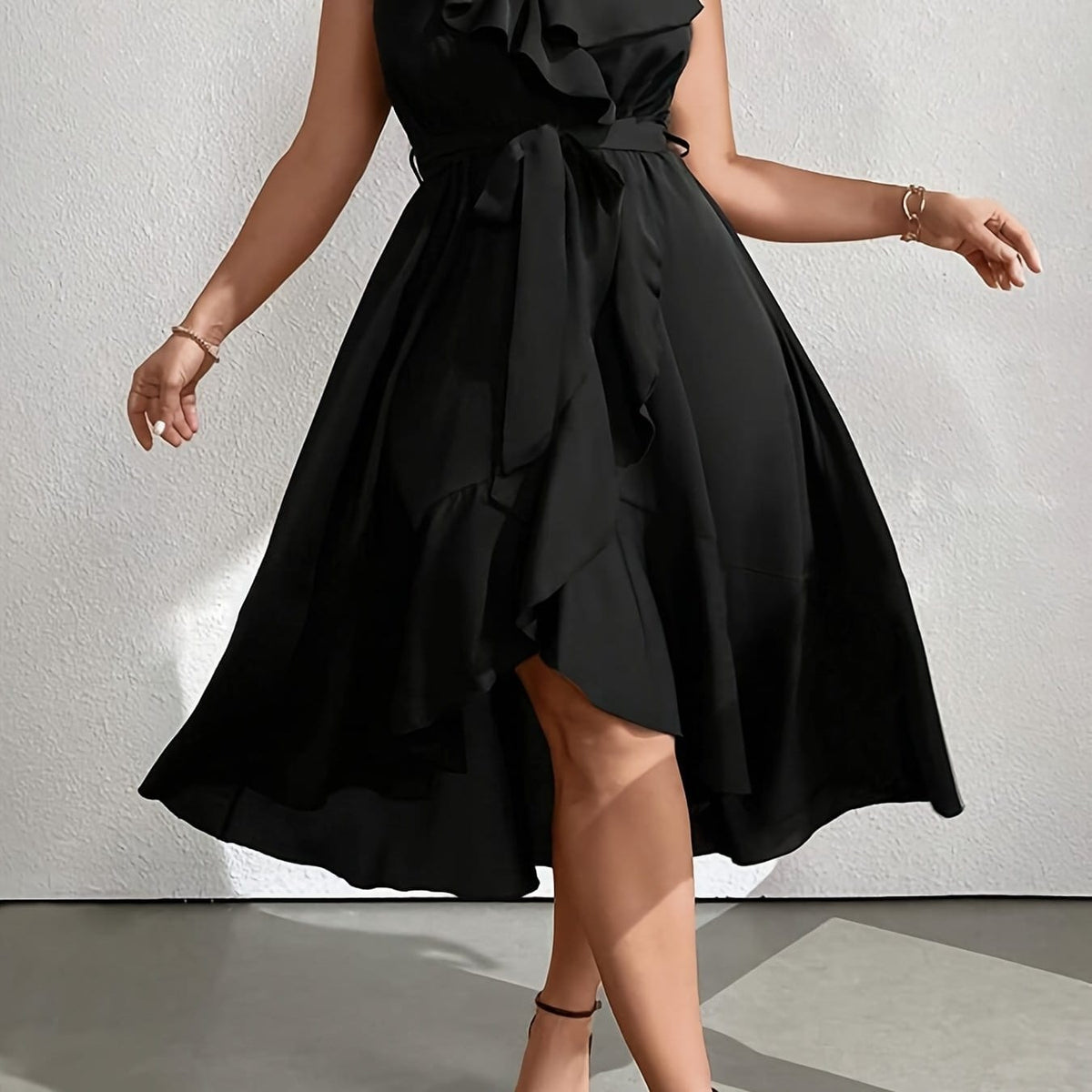 jkthpu-45 Black / UK 18 Plus Size - Plus Size - Plus Size - Elegant Black V-Neck Dress with Ruffle Detail - Sleeveless, Cinched Waist, Flowy Skirt, Perfect for Fall/Winter, Women'S Fashion, Casual Elegance|Ruffle Detail Dress|Sleek Fitted Top, Elegant Party Dress For Women, Blac