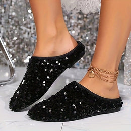 KissICON Black / UK 6 Cozy Slippers