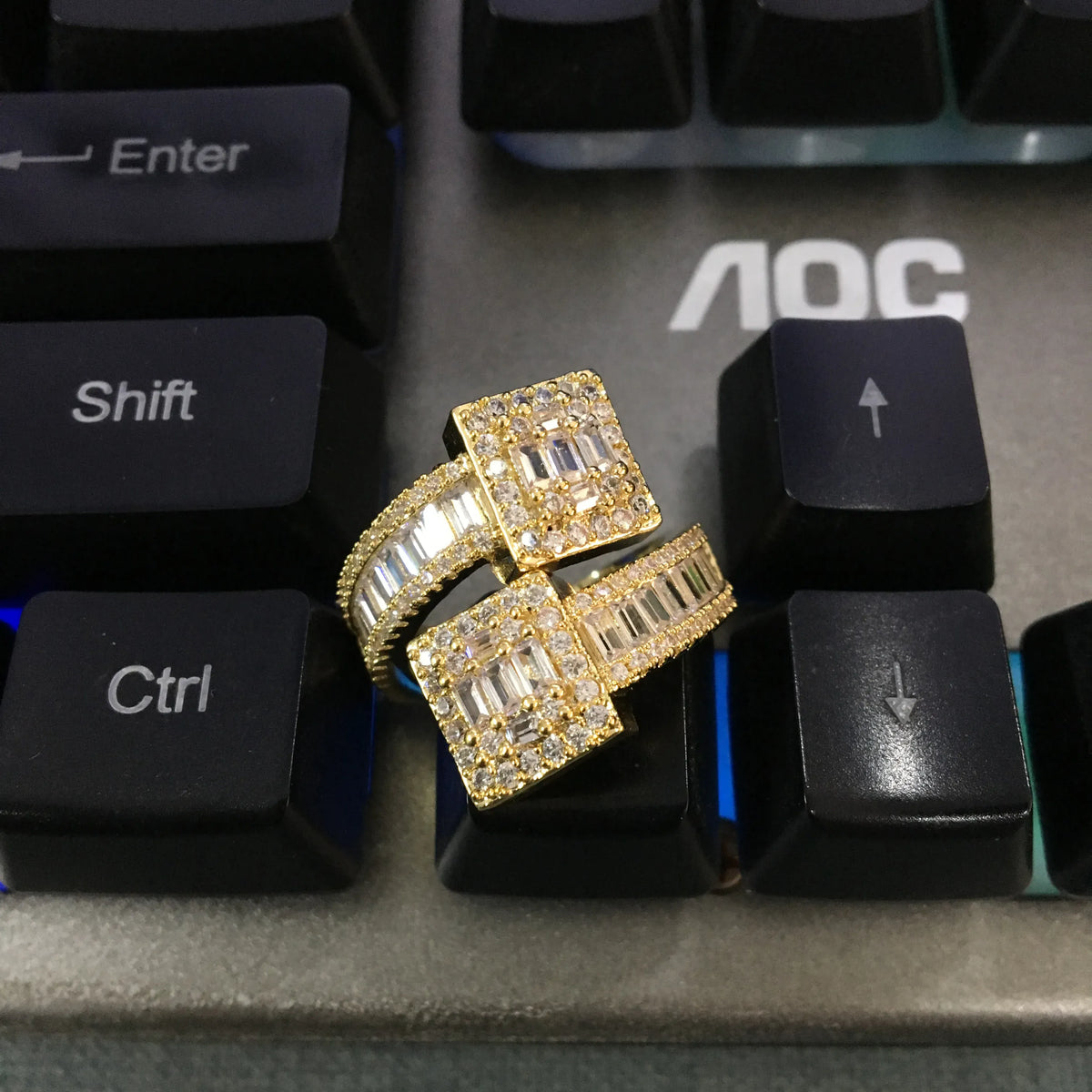 KissICON Bling King Baguettecz Ring – Iced Out Zirconia