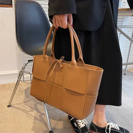 KissICON BN Handbags 2022 Leather Woven Tote – Bags Designer Solid