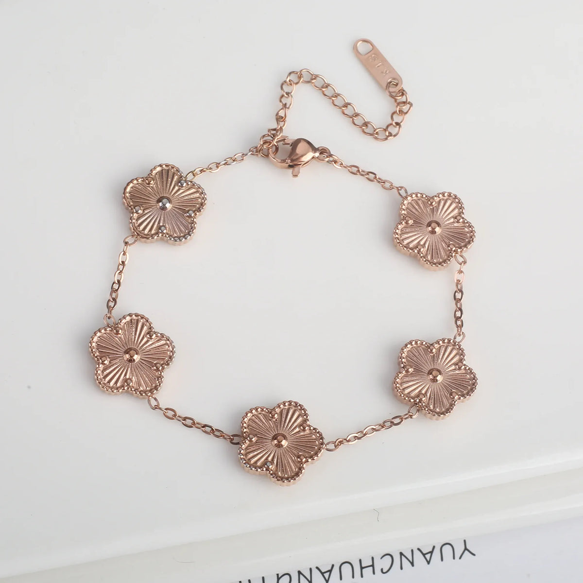 KissICON Bracelet 2 Classic Stainless Steel Hot Selling Golden Clover Adjustable Bracelet Luxury Five Leaf Flower Bracelet Jewelry For Women Gift