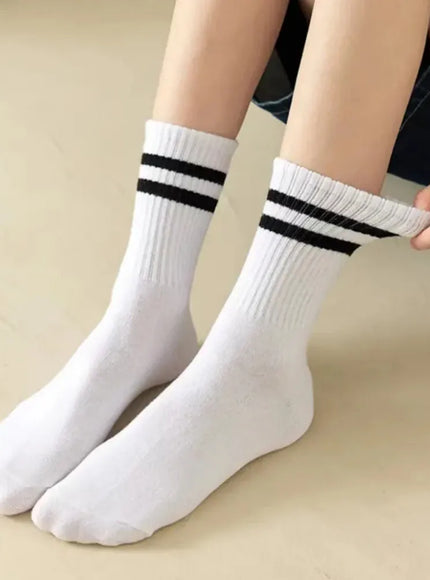 KissICON Breathable AutumnWinter MidTube Sport Socks 1020 Pairs
