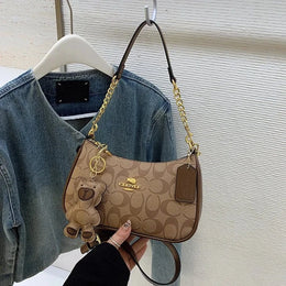 KissICON Brown 24x7x15 Chic Chain Square Autumnwinter