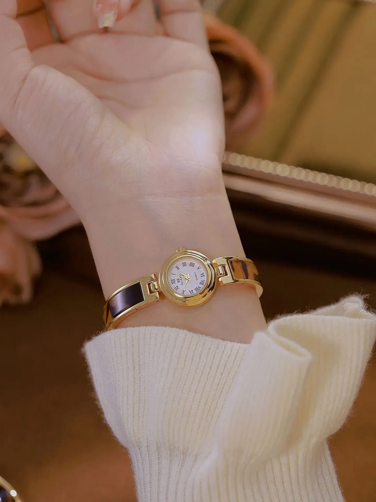 KissICON BS Women Watch Retro Amber Bracelet Quartz Wristwatch