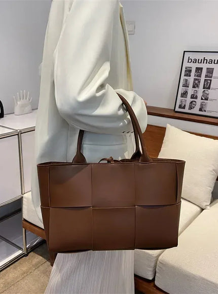KissICON CF Handbags 2022 Leather Woven Tote – Bags Designer Solid