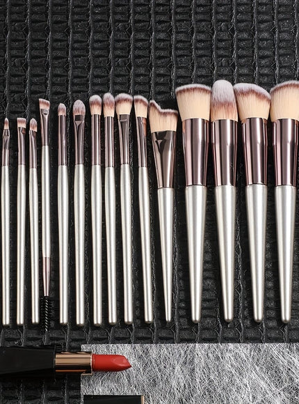 KissICON Champagne Bsmall 18pc Pro Makeup Brush Set