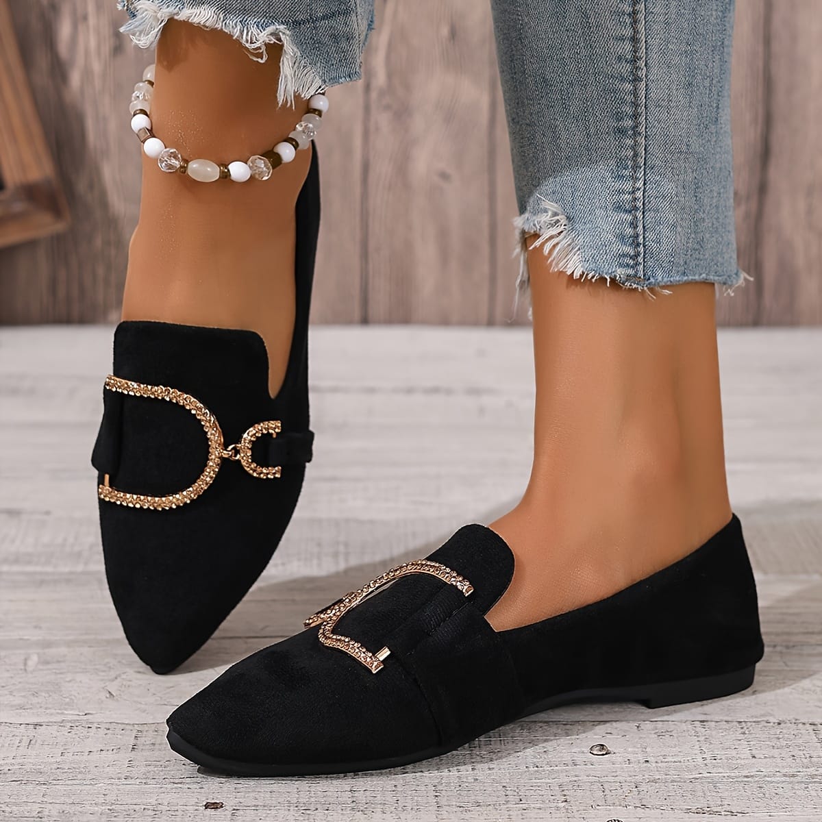 jkthpu-45 Chic Black Pointed Flats with Golden Buckle AllSeason Comfort