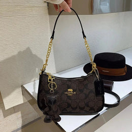 KissICON Chic Chain Square Autumnwinter