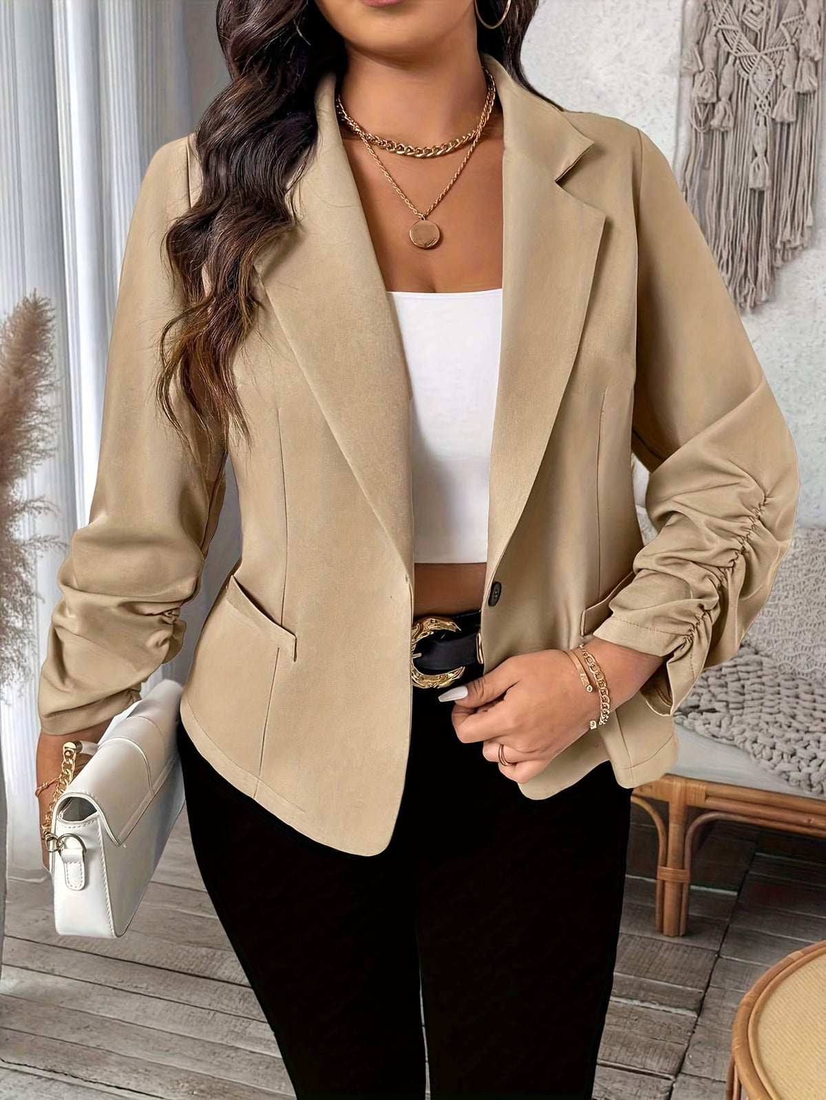 KissICON Chic Curve Slim Fit Short Jacket