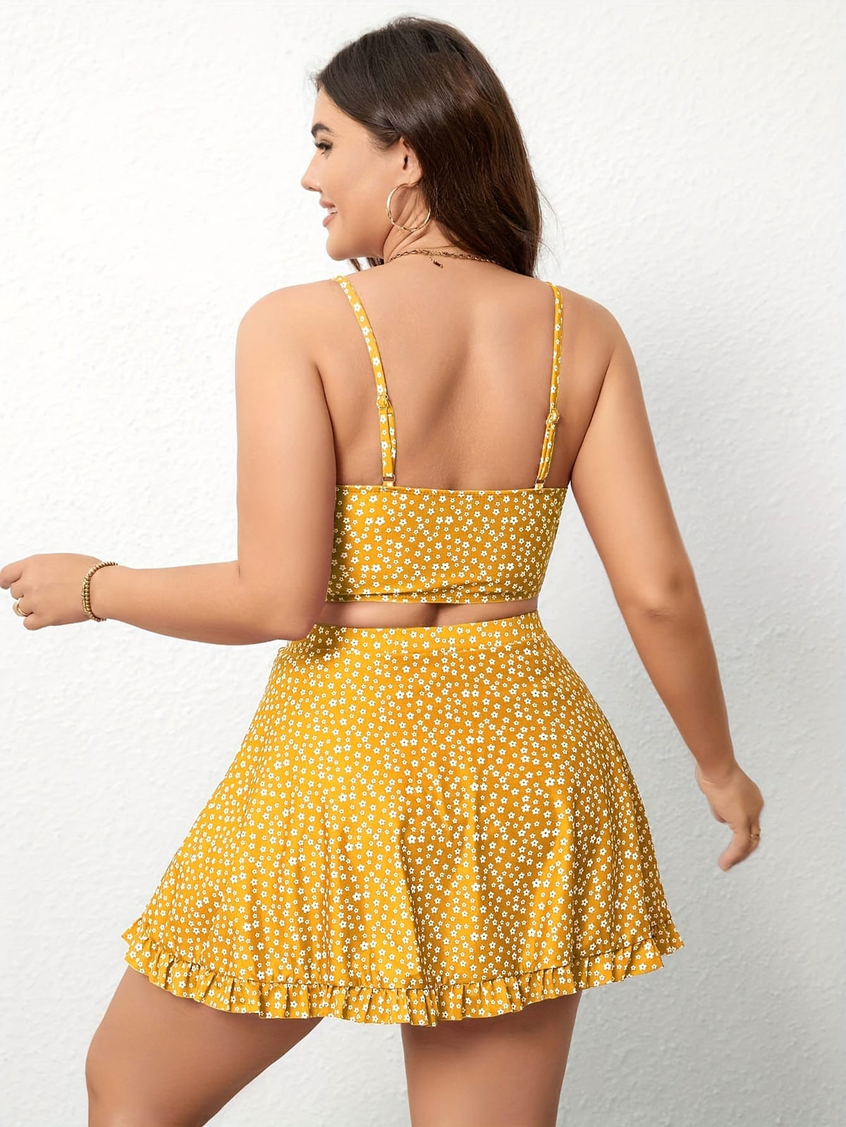 KissICON Chic Curve Threepiece Bikini – Beach