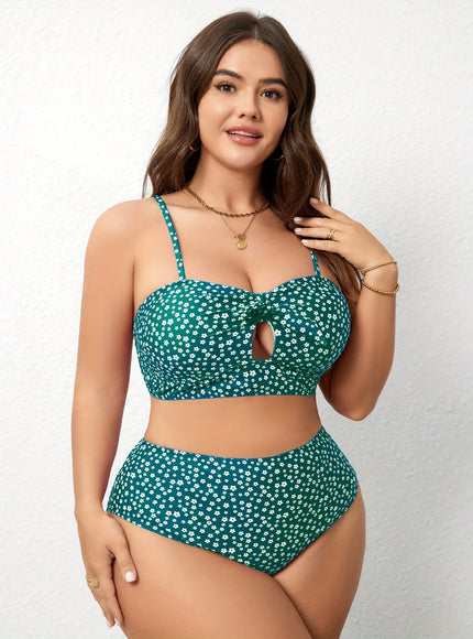 KissICON Chic Curve Threepiece Bikini – Beach