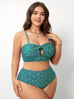 KissICON Chic Curve Threepiece Bikini – Beach