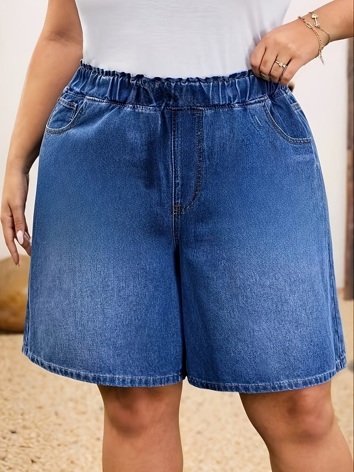 jkthpu-45 Chic PlusSize Light Wash WideLeg Denim Shorts