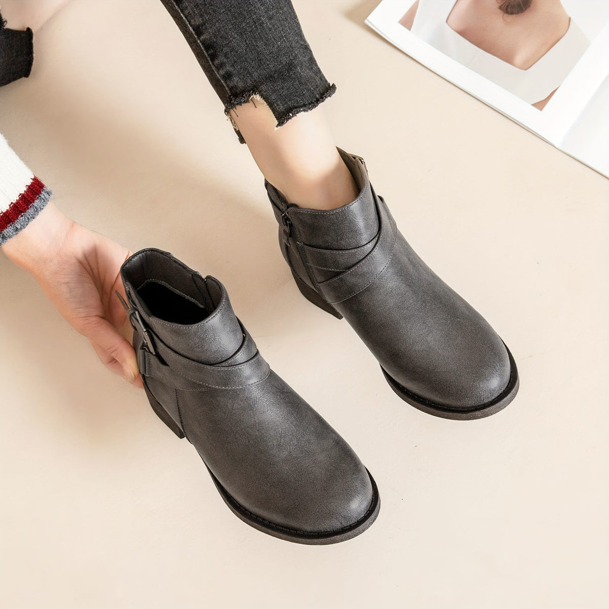 jkthpu-45 Chunky Heel Comfort SlipOn Buckle Ankle Boots
