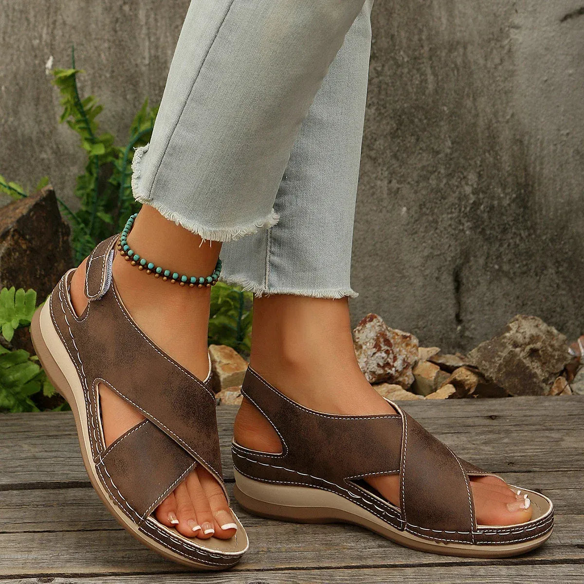 KissICON coffee / 39 Plus Size Cross Band Gladiator Wedge Sandals Women