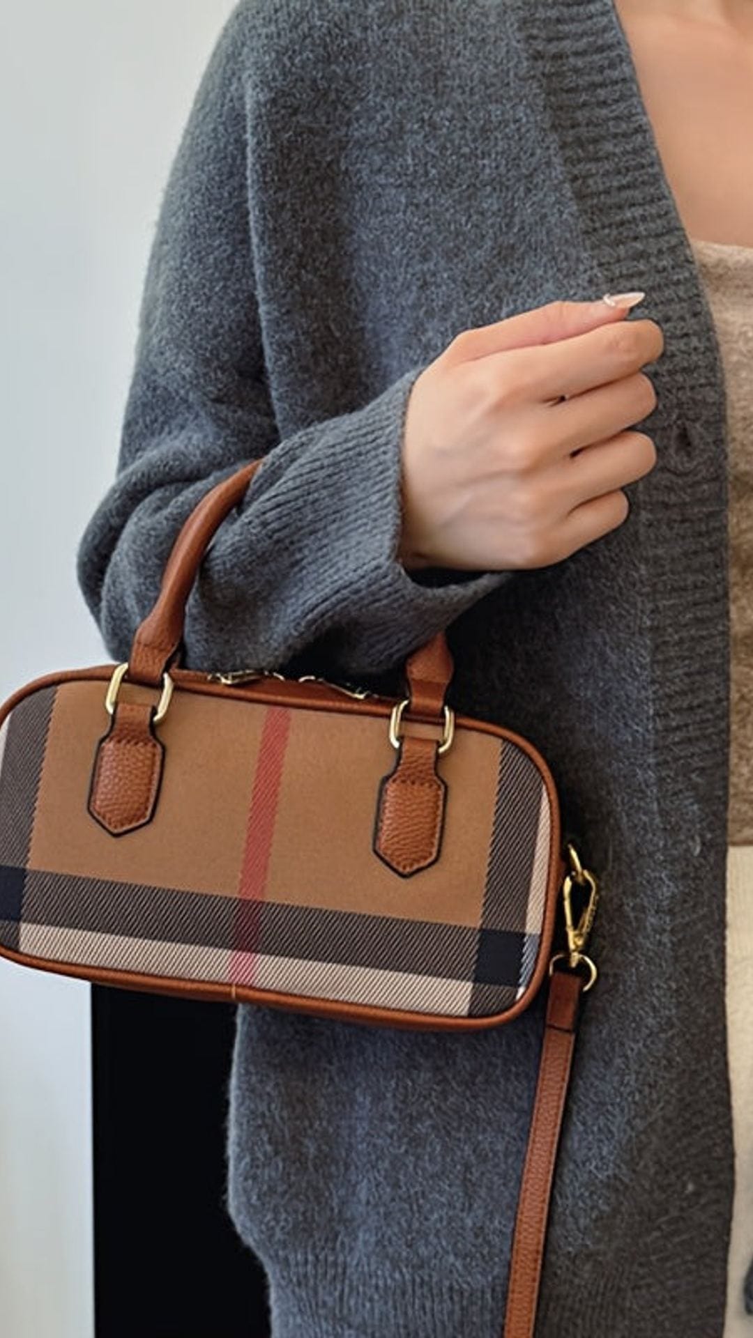 jkthpu-45 Coffee color New Mini Retro Striped Women'S Shoulder Bag, Rectangular Shape, Moderate Volume, Classic Plaid Pattern, with Detachable Strap, for Handbag and Crossbody Use, Perfect Lil