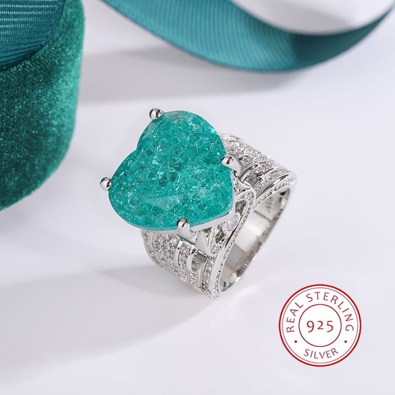 KissICON 💋 Creative Hollow Paraiba Emerald Heart Ring - Zircon Shine