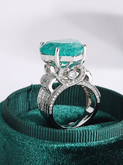 KissICON 💋 Creative Hollow Paraiba Emerald Heart Ring - Zircon Shine