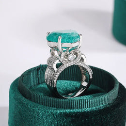 KissICON 💋 Creative Hollow Paraiba Emerald Heart Ring - Zircon Shine