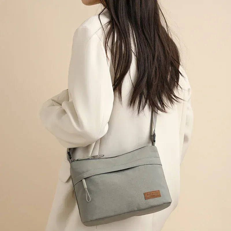 KissICON Crossbody – Alta Capacidade Com