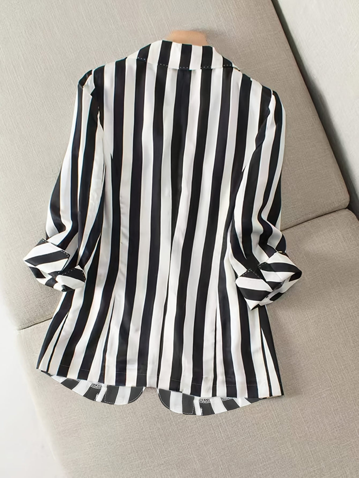 KissICON Curve Black White Stripe Tailored Blazer