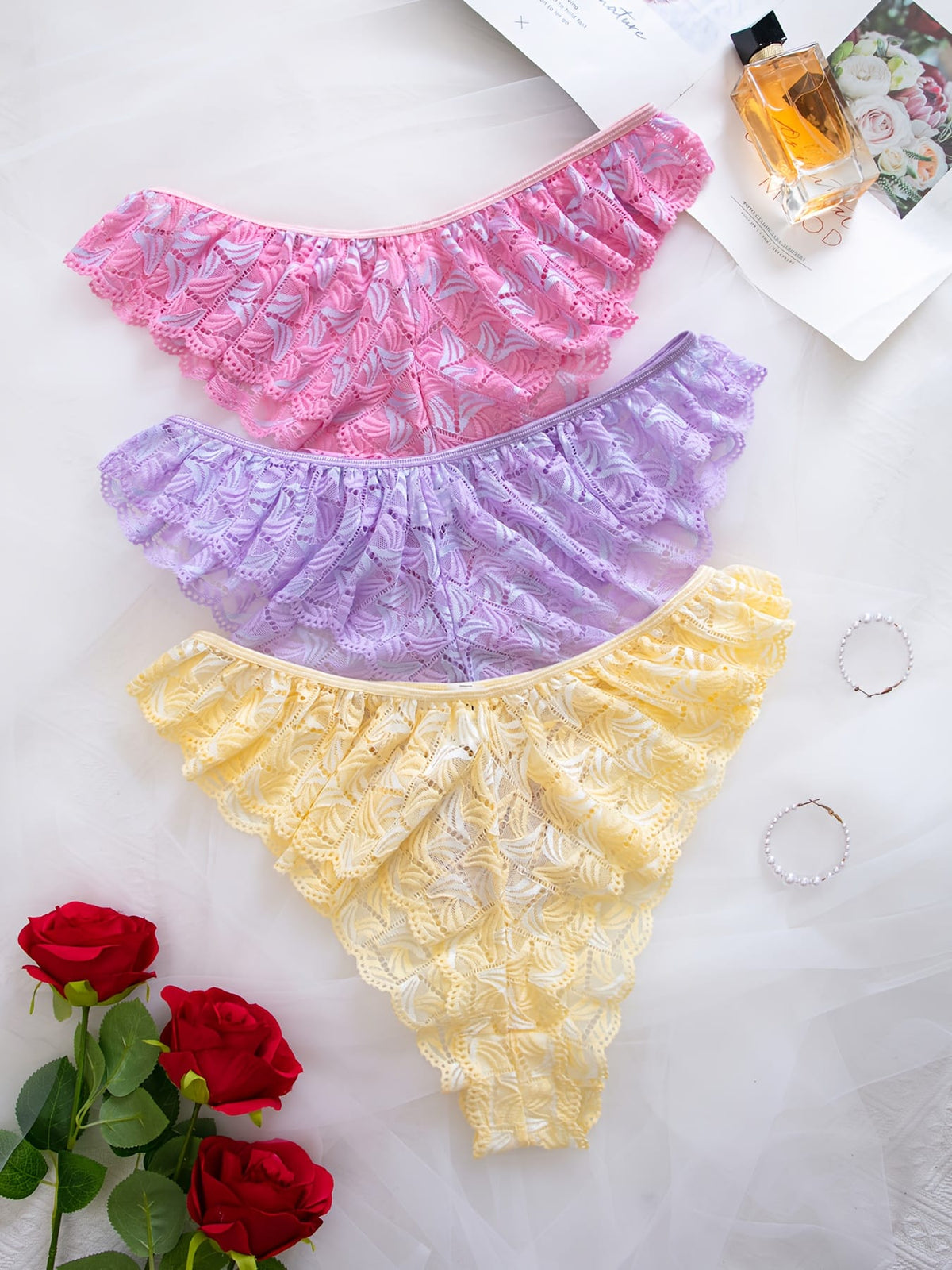 KissICON Curve Lace Thong Briefs – Comfy 3pack