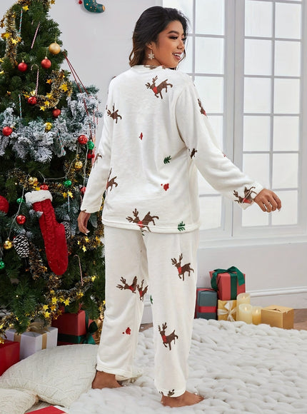 KissICON Curve Reindeer Fleece Christmas Pullover Pajamas