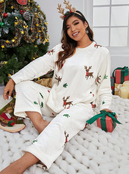 KissICON Curve Reindeer Fleece Christmas Pullover Pajamas