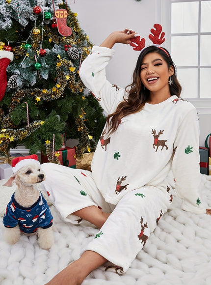 KissICON Curve Reindeer Fleece Christmas Pullover Pajamas