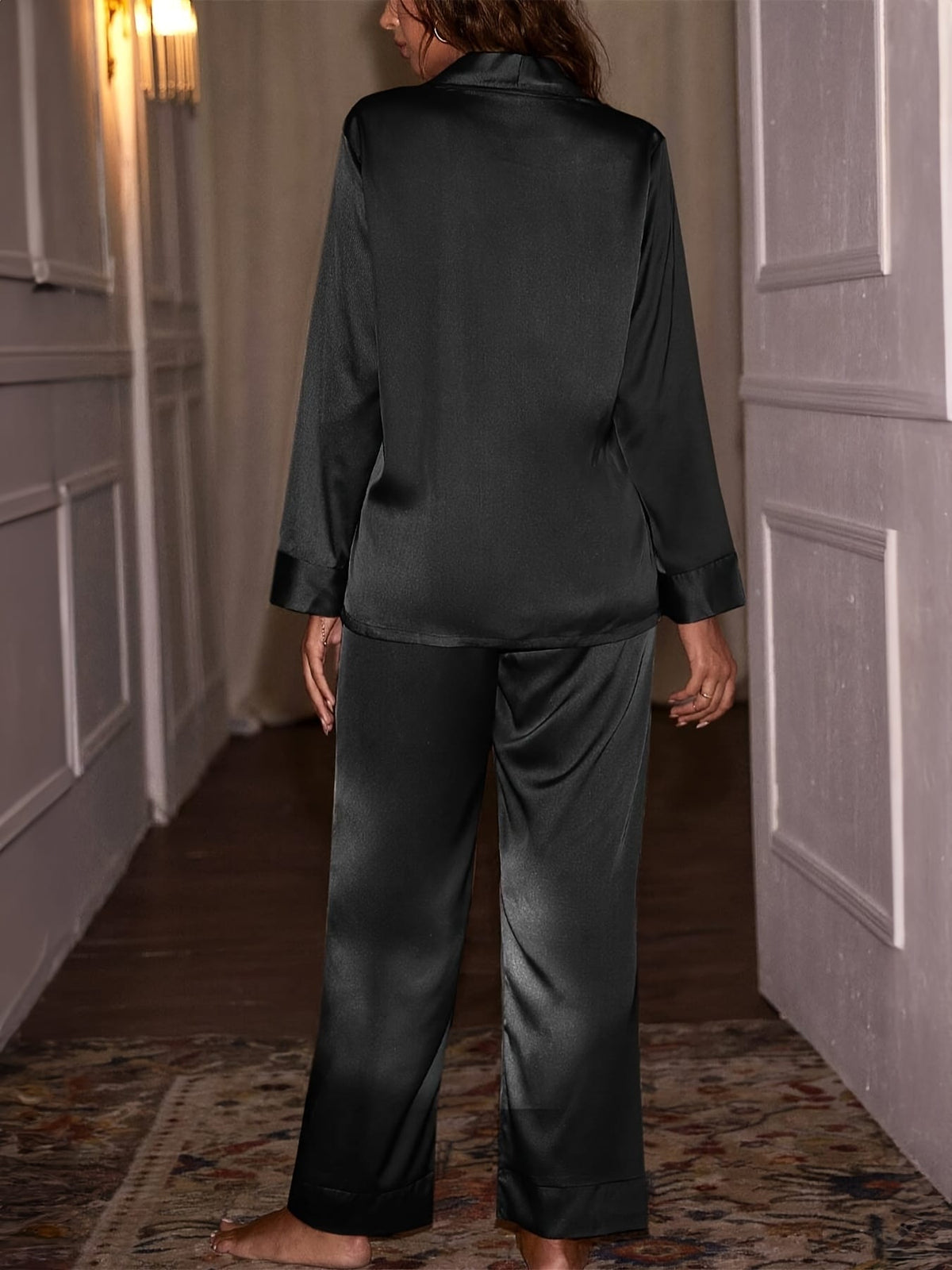 KissICON Curve Solid Pajama Set