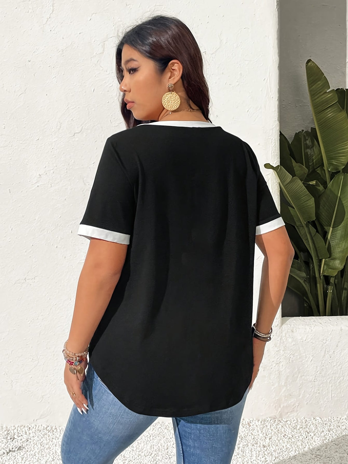 jkthpu-45 Curvy Contrast VNeck Tee QuickDry NonSeeThrough TravelReady