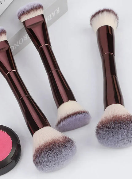 KissICON Double Headed Makeup Brush With Soft Bristles Portable