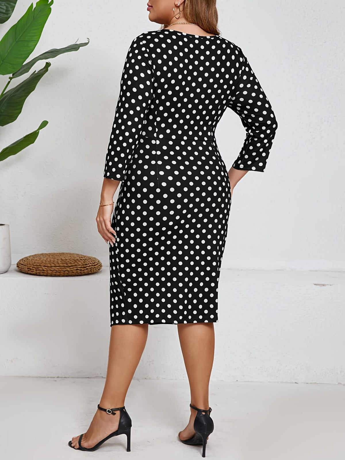 jkthpu-45 Elegant Black Polka Dot Dress for Women - Chic 5-Point Sleeve, Mid-Thigh Length with Side Slit, Twist Detail, and Belted Waist, Perfect for Casual or Formal Occasions, Versatile Fashion | Chic Dress Style | Medium Elasticity Fabri