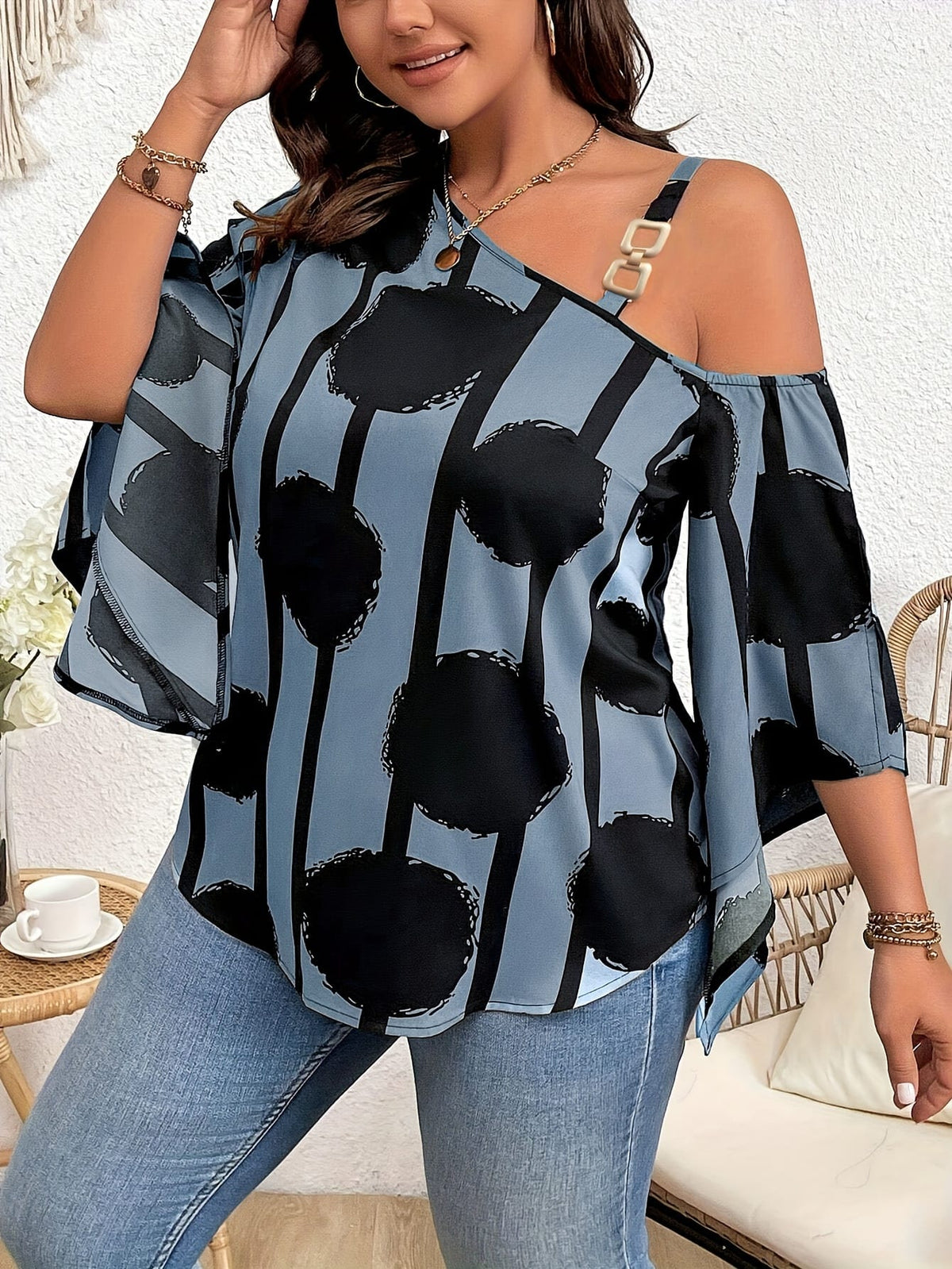 jkthpu-45 Elegant Cold Shoulder Chain Print Blouse  Plus Size