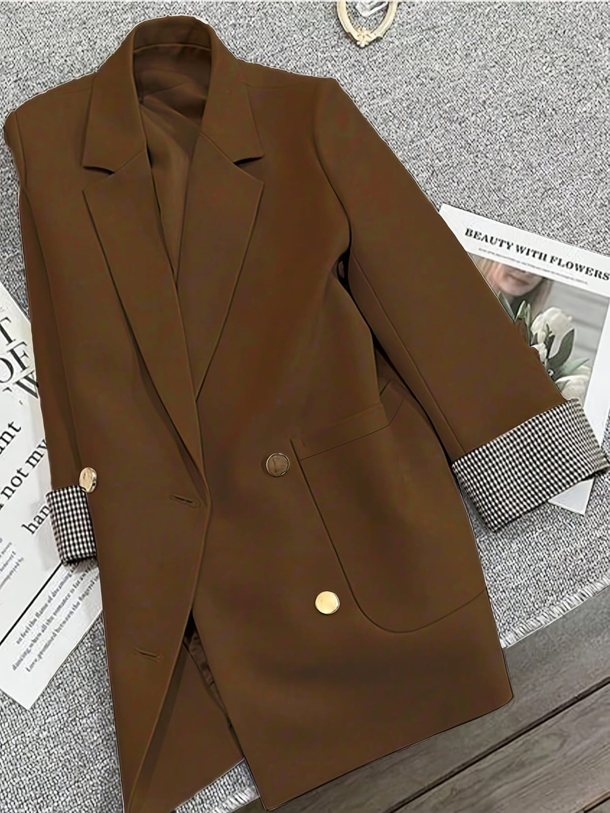 KissICON Elegant Curve Brown Blazer – Suit Wrinkleresistant