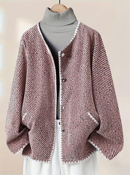 KissICON Elegant Curve Greywhite Contrast Collar Jacket