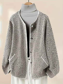 KissICON Elegant Curve Greywhite Contrast Collar Jacket
