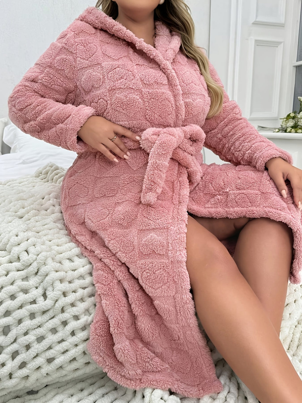 jkthpu-45 Elegant Heart VNeck Hooded Robe with Jacquard Belt