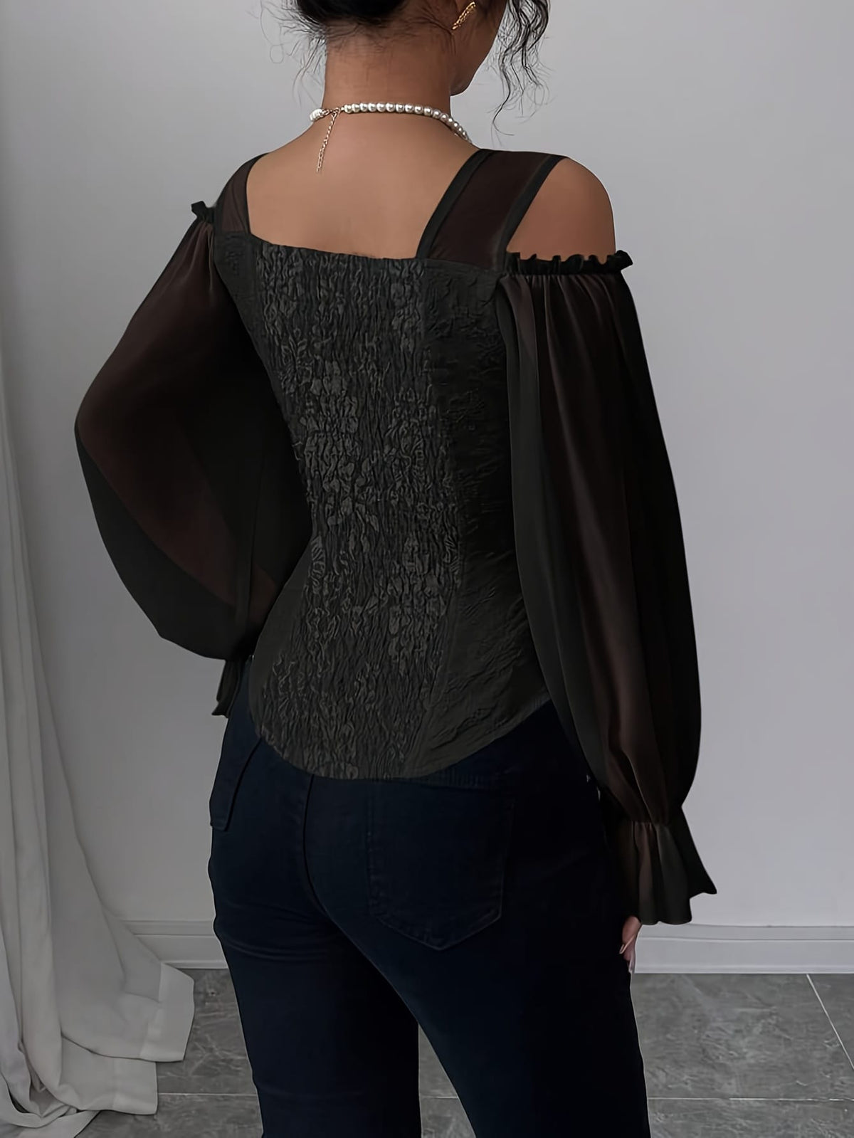 jkthpu-45 Elegant Off-Shoulder Floral Jacquard Blouse with Lantern Sleeves - Square Neck, Machine Washable, Non-Sheer - Perfect for Spring & Fall, Women's Fashion Top, Floral Print Blouse