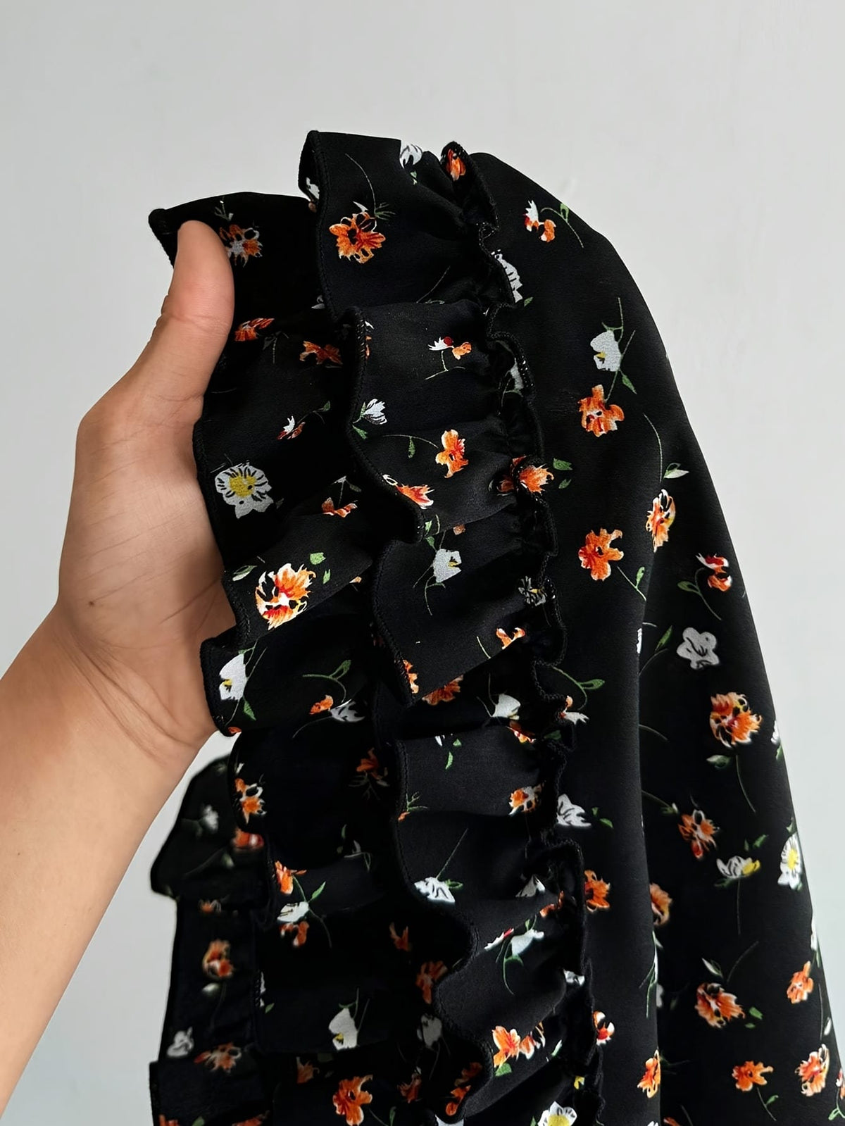 jkthpu-45 Elegant Plus Size Floral Dress with Ruffled Hem - French Square Neck, Short Sleeve, Cinched Waist, Black with Orange & White Flowers, Spring/Summer Women'S Fashion, Floral Dress