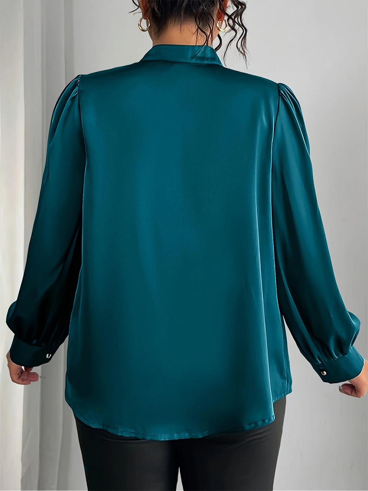 jkthpu-45 Elegant Plus Size VNeck Puff Sleeve Blouse with Gold Belt