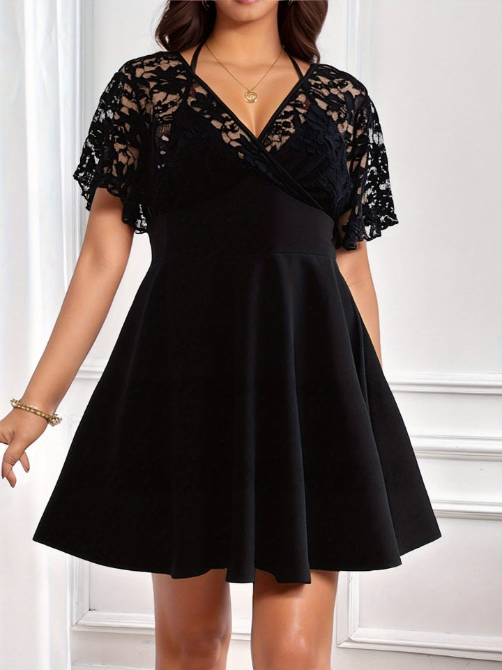Elegant Plus Size Women's Black Dress with V-Neck and Lace Detailing – Sleeveless A-Line Mini Dress for Spring & Summer