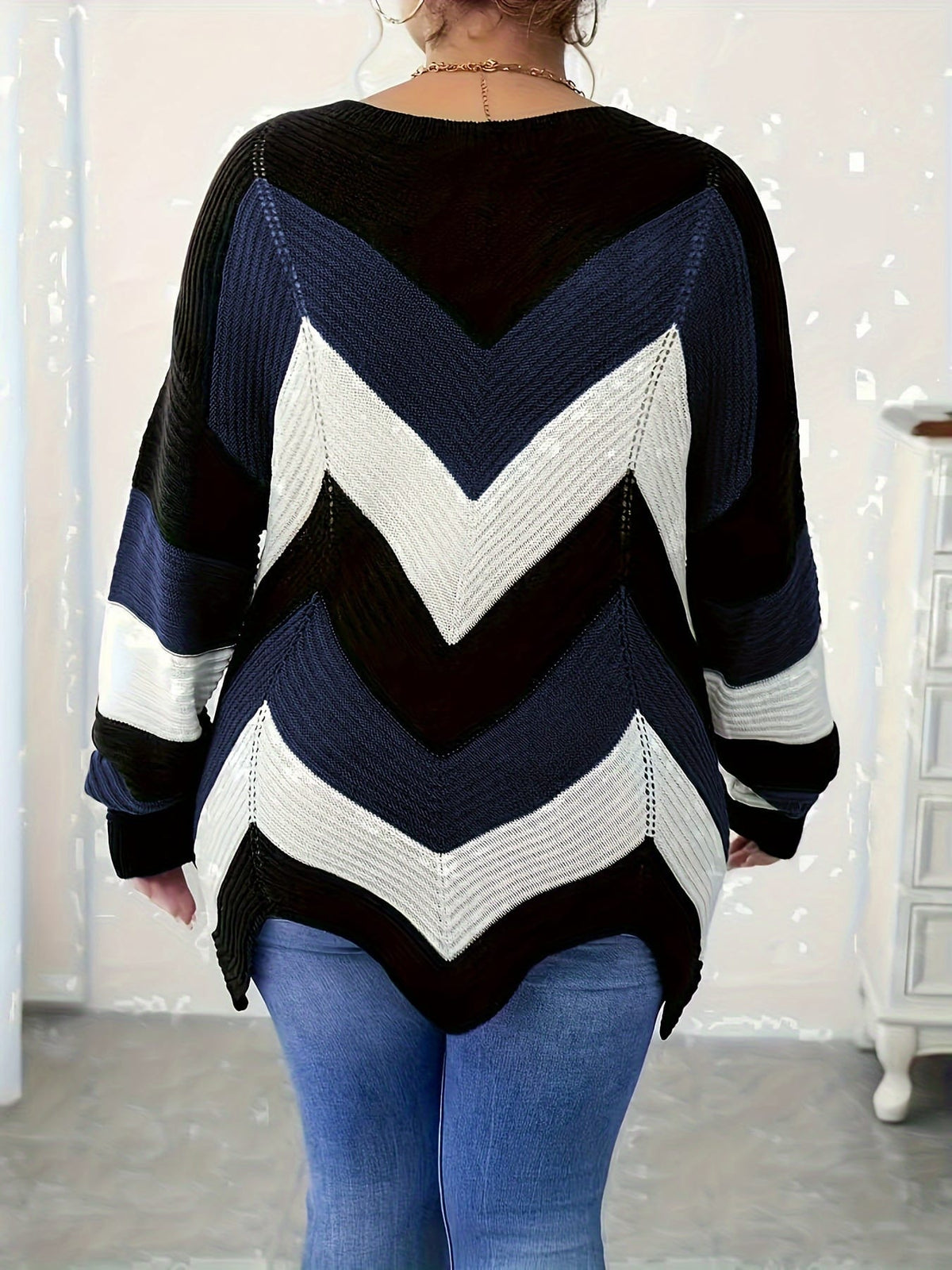 KissICON Elegant Striped Asymmetrical Hem Sweater for Women -