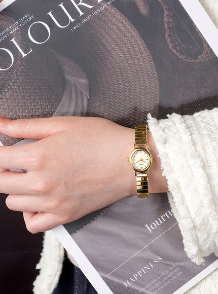 KissICON Elegant Women Quartz Watch Waterproof Stainless Oval Case